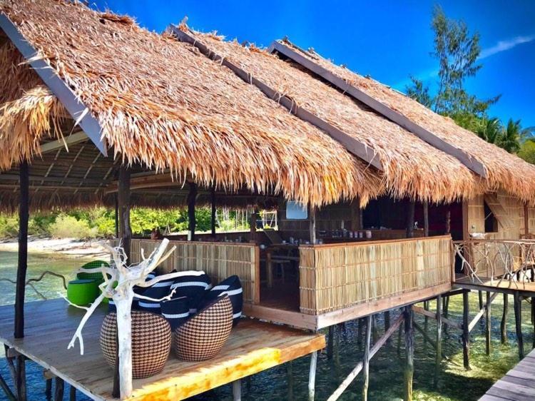 Tabari Dive Lodge Pulau Mansuar Exterior foto